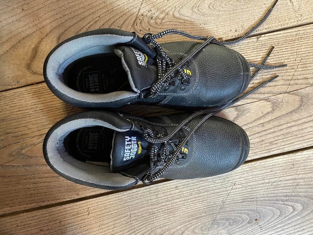 Chaussures de jogging de sécurité taille 40, Chaussures de marche, Comme neuf, Enlèvement, Noir