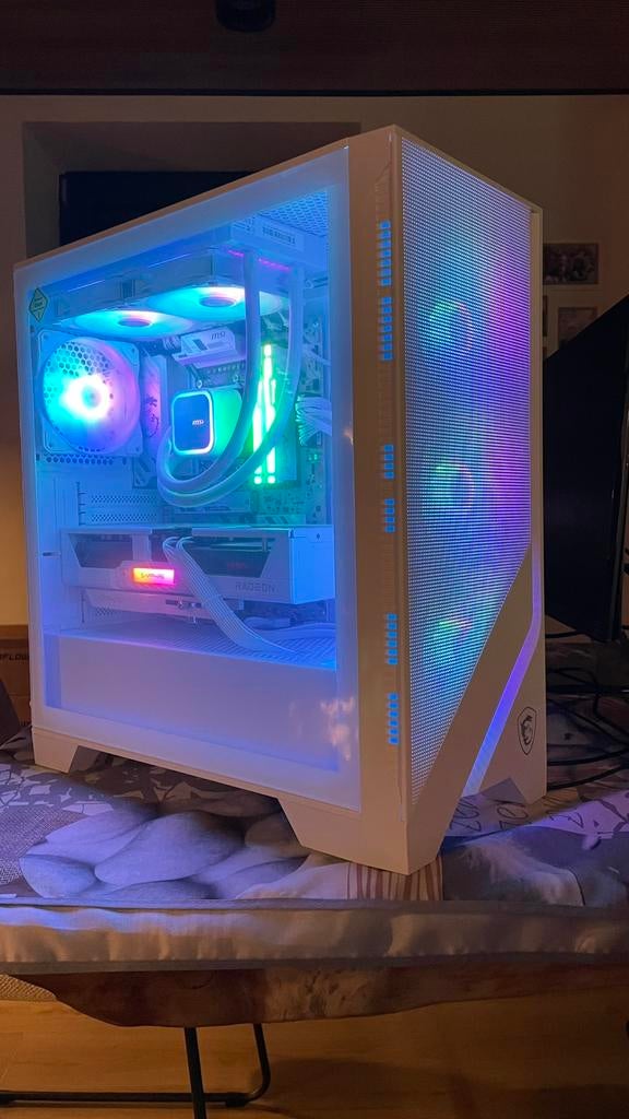 AMD Rysen 7 9700x RGB Gaming PC-hoesje Nieuw, Computers en Software, Desktop Pc's, Nieuw, 4 Ghz of meer, SSD, 32 GB, Met videokaart