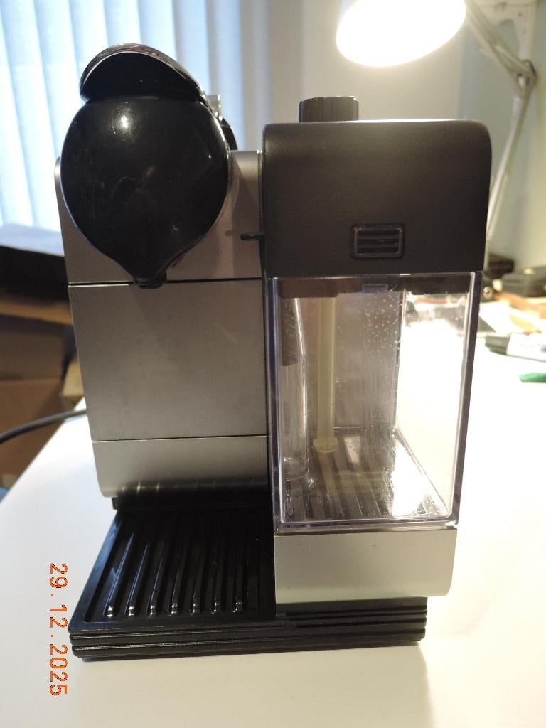 DeLonghi  Nespresso koffie apparaat, Ophalen, Gebruikt, Espresso apparaat, 1 kopje