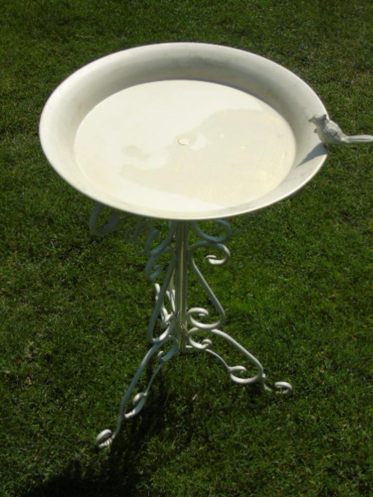 wit pat smeedijzeren vogelbad of drinkbak, nieuw!!, Tuin en Terras, Ophalen of Verzenden