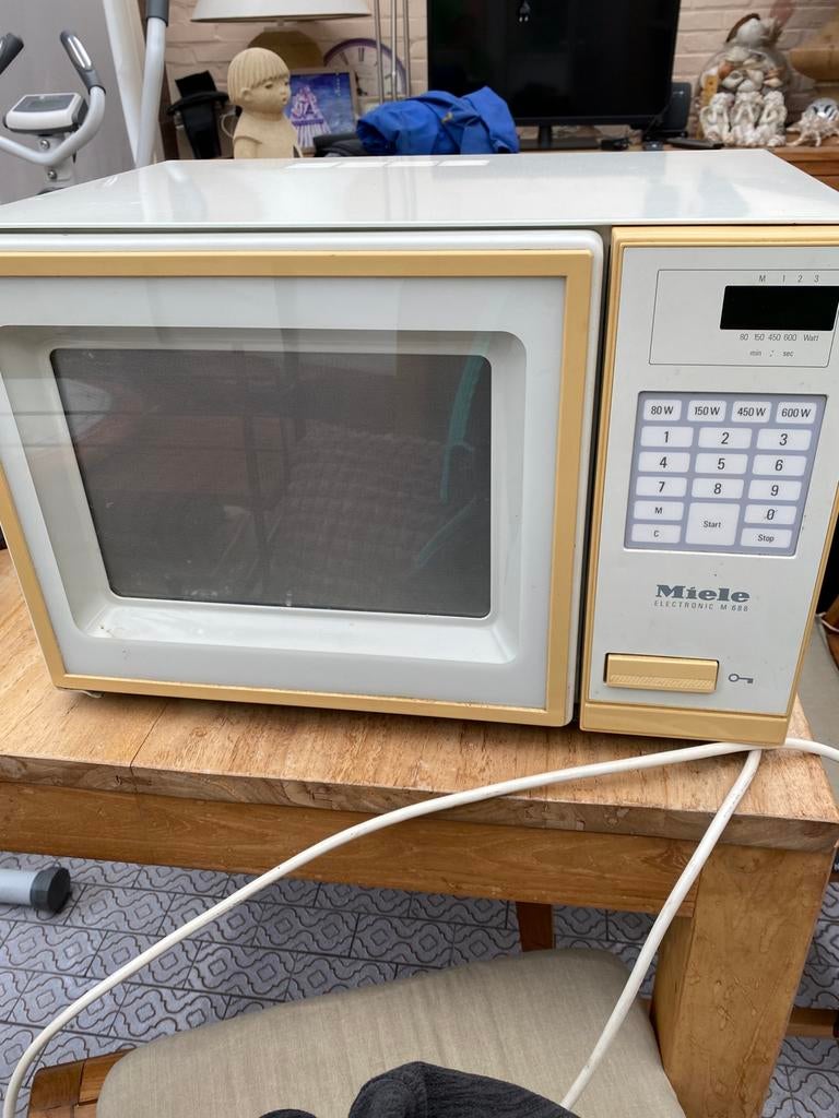 Miele magnetron, Elektronische apparatuur, Microgolfovens, Ophalen, Gebruikt