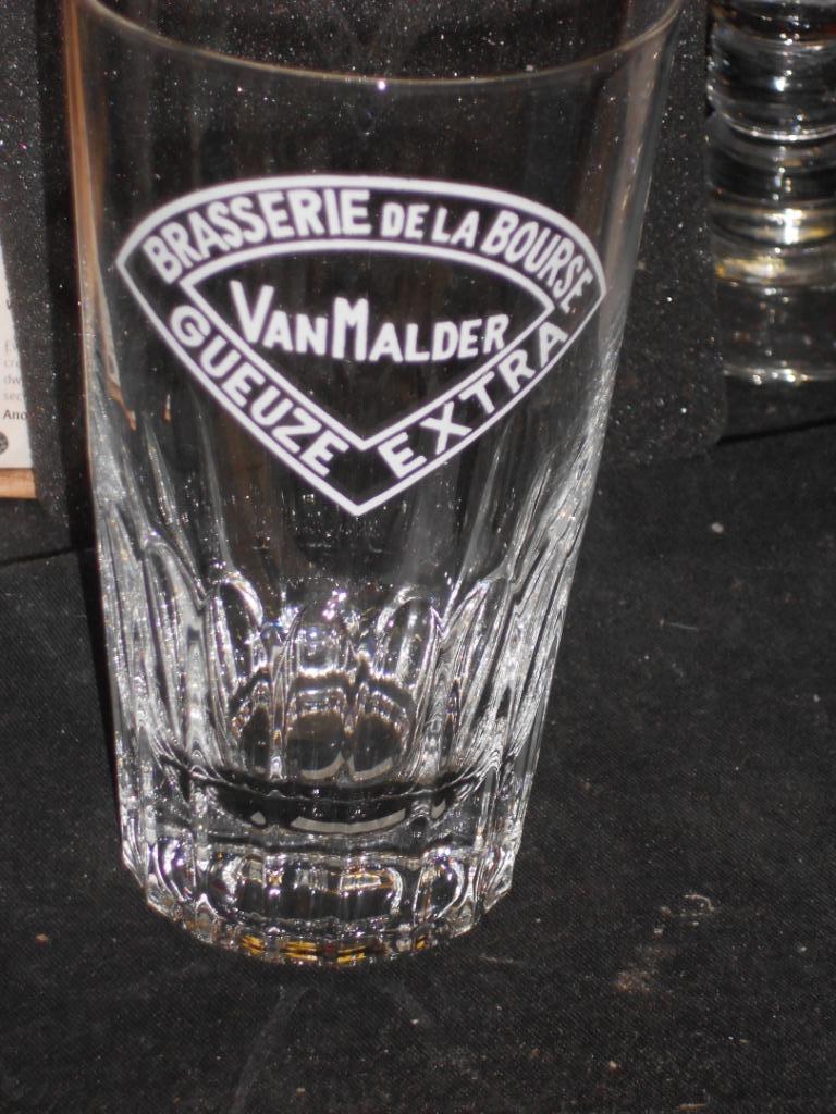 Gueuze.Kriek.Extra.Van Malder .Brasserie De La Bourse.D 88, Collections, Enlèvement ou Envoi, Comme neuf, Verre ou Verres, Autres marques