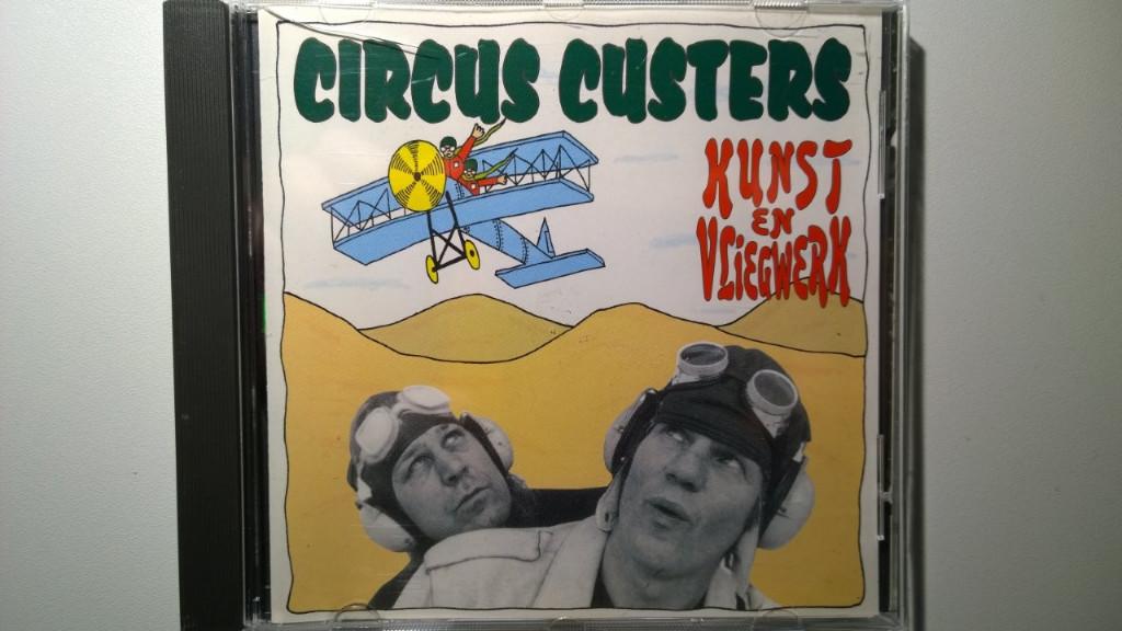 Circus Custers - Kunst En Vliegwerk, Enlèvement ou Envoi, Comme neuf, Pop