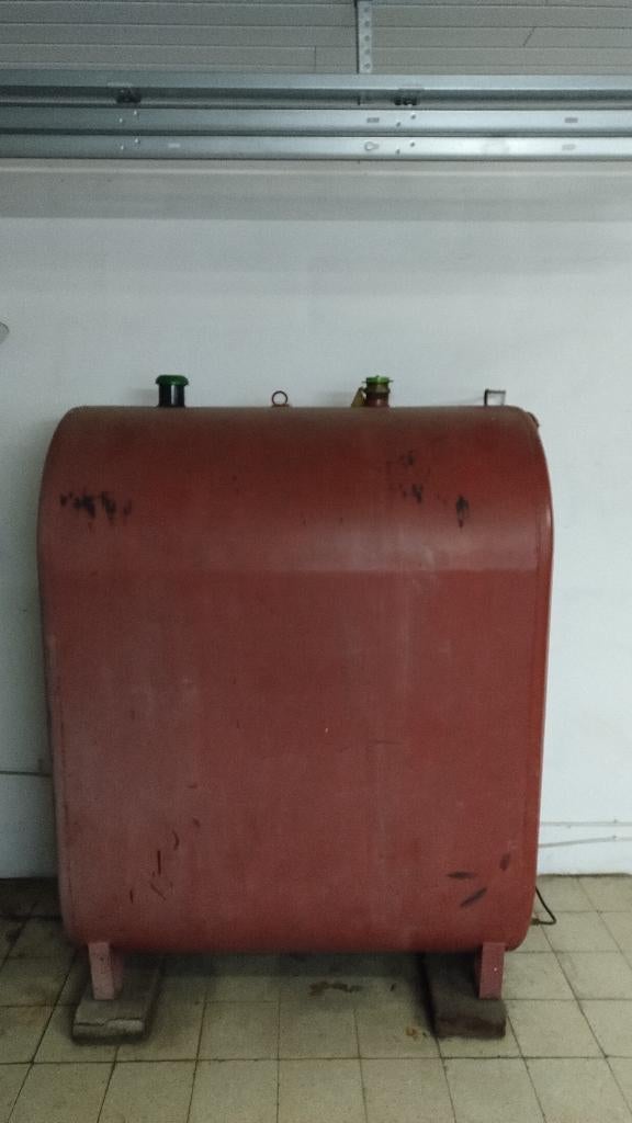 Mazouttank 1200 liter, Doe-het-zelf en Bouw, Ophalen, Gebruikt, Overige typen
