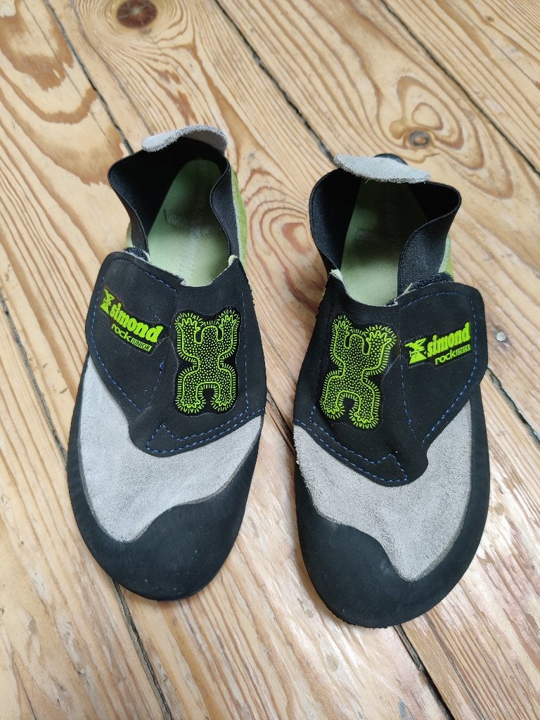 Chaussons d'escalade enfant taille 34, Sport en Fitness, Klimsport, Ophalen, Zo goed als nieuw, Klimsportschoenen