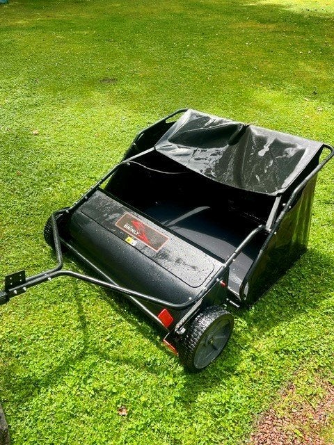 Bladveeg machine, Tuin en Terras, Ophalen, Gebruikt, Brinly
