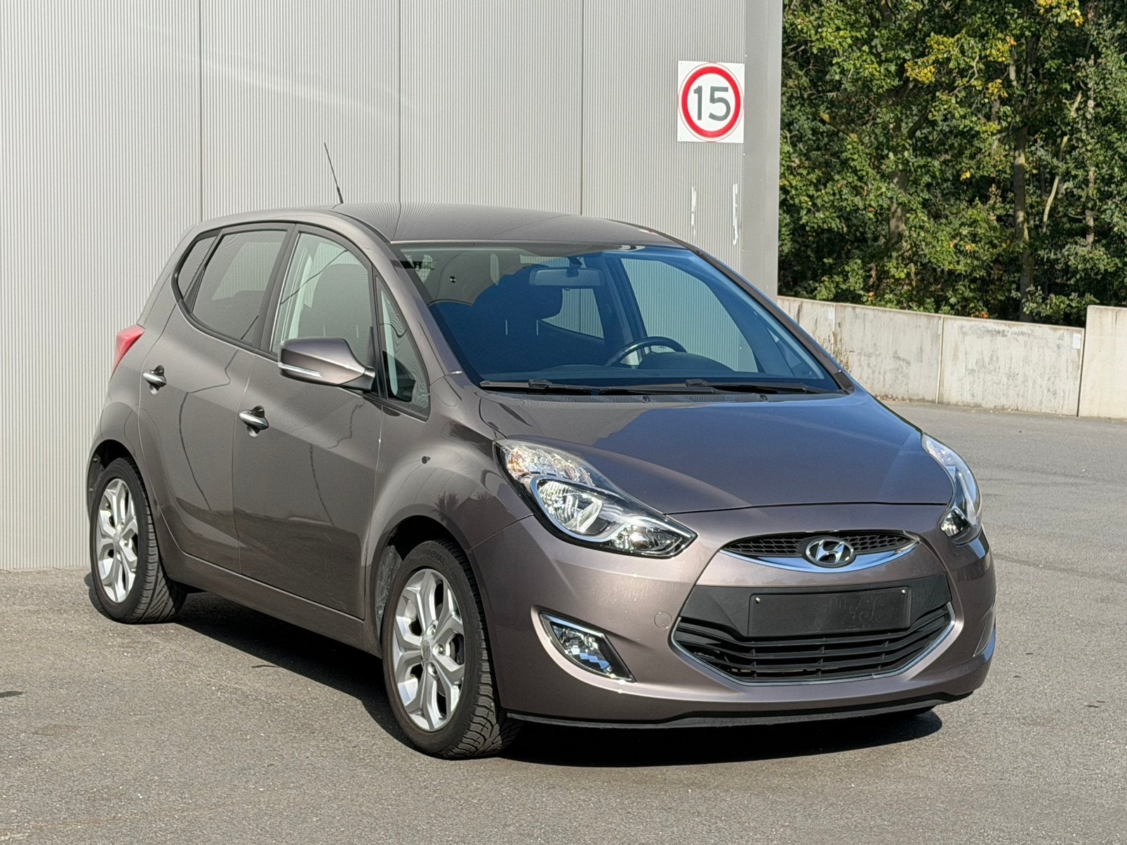 Hyundai Ix20 * Airco * Navigatie * 1ste Eig * 77Dkm *, Voorwielaandrijving, Stof, 140 g/km, Zwart