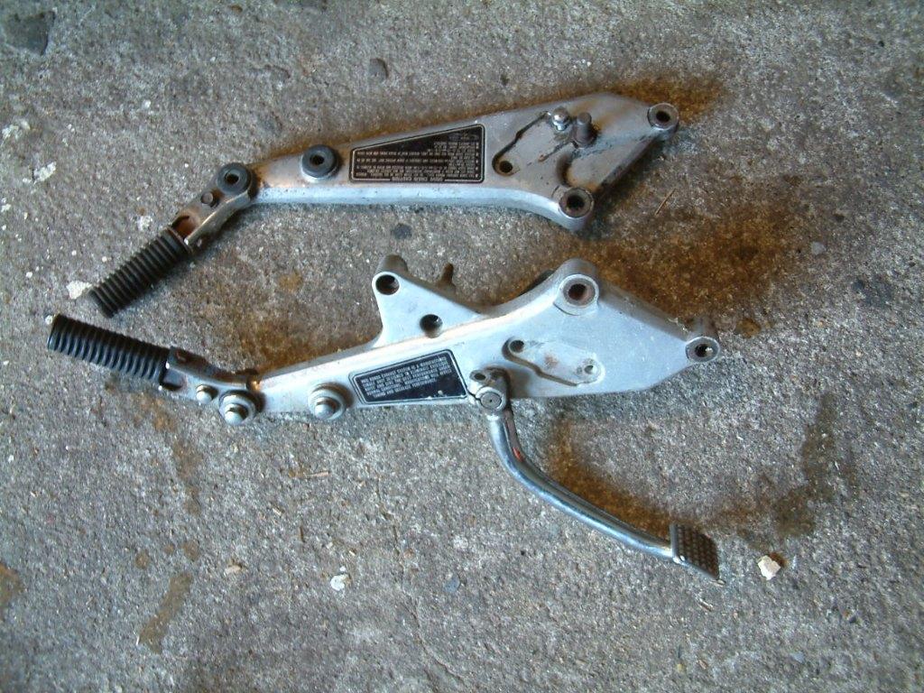 veel Honda  bol dor   onderdelen schets platen  tank enz, Motoren, Ophalen, Gebruikt