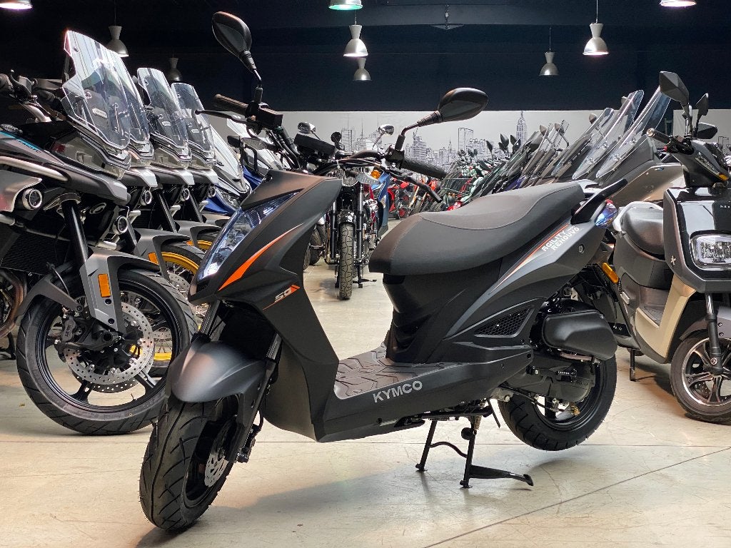 Kymco Agility Naked Renouvo 50 [Eind .0%] [promo], Fietsen en Brommers, Scooters | Kymco, Nieuw, Agility, Benzine, Ophalen