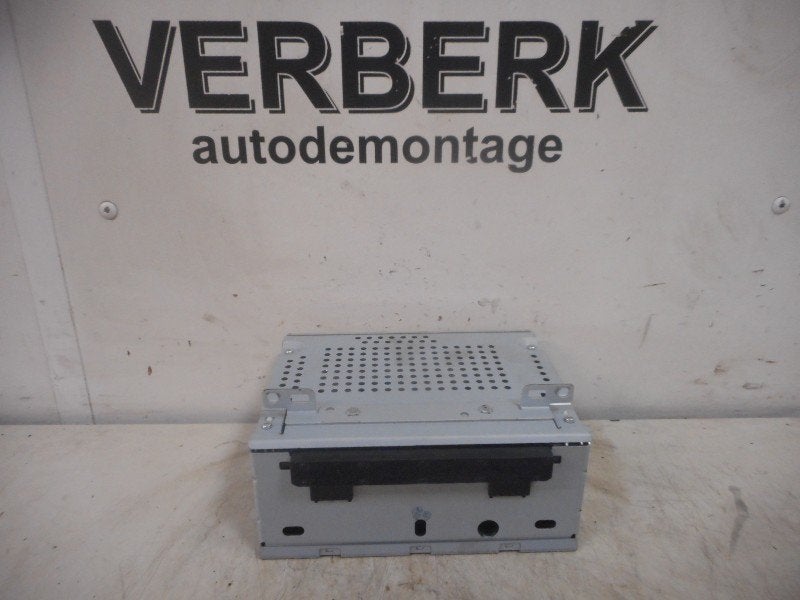 CD SPELER Ford Focus (01-1970/-) (fm5t19c107kh), Gebruikt, Henry-Ford-Straße  1
50735  Köln, DE, Ford-Werke GmbH, Kunden@ford.com