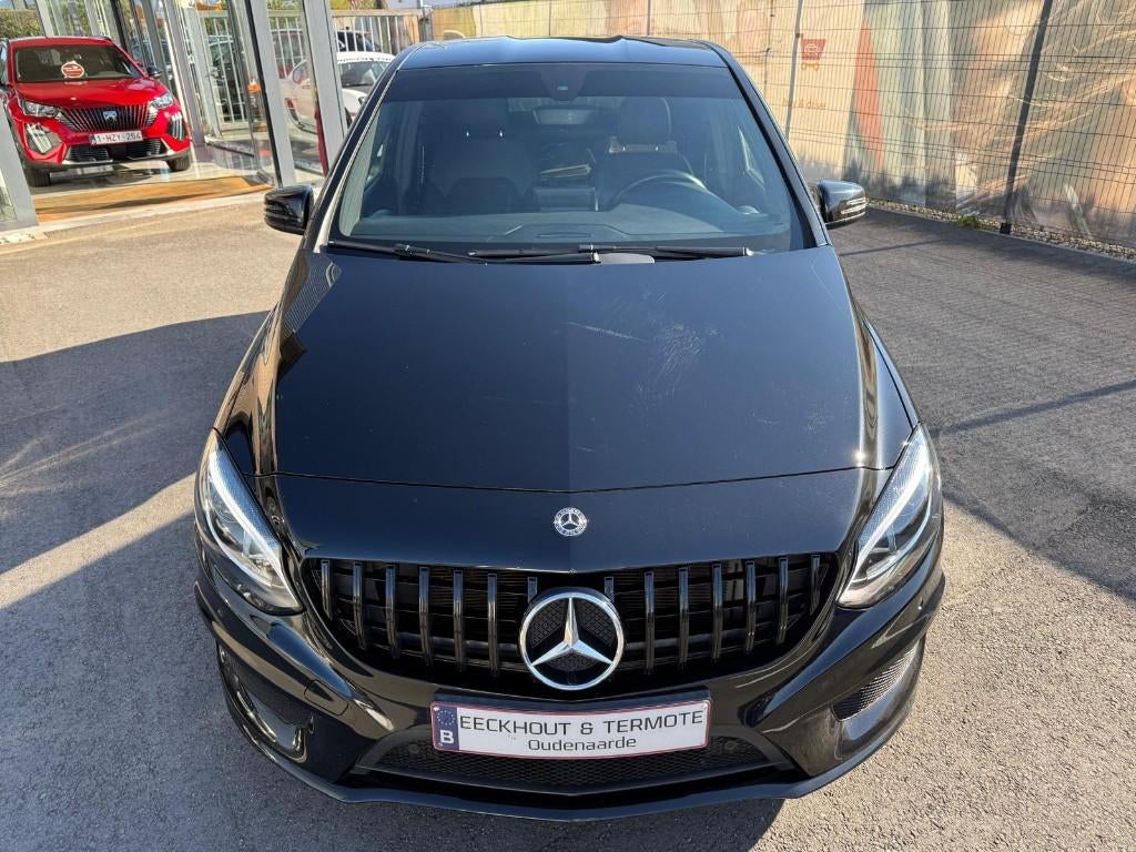 Mercedes-Benz B180 AMG-Line 7G-DCT // 12m garantie, Auto's, 170 g/km, 4 cilinders, Zwart, 1595 cc