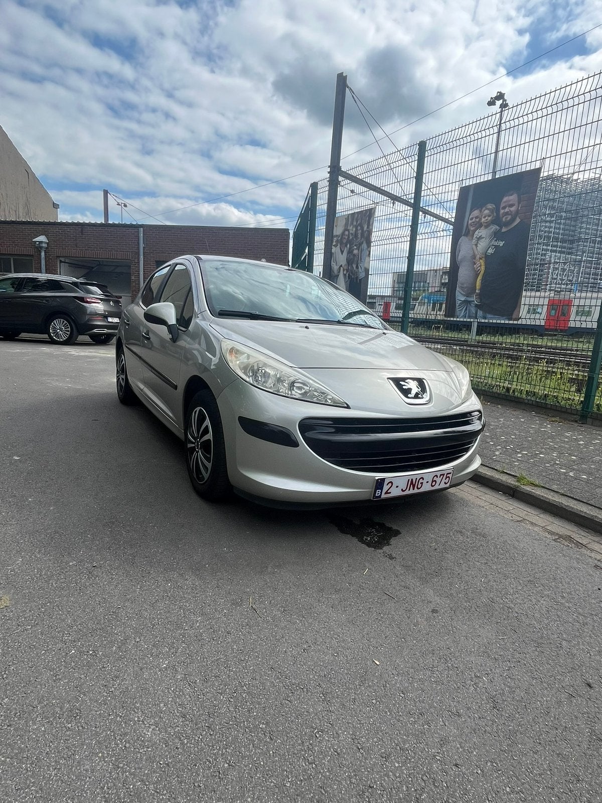 Peugeot 207 1.4 benzine 2006, Auto's, Handgeschakeld, Particulier, 64 kW, Parkeersensor