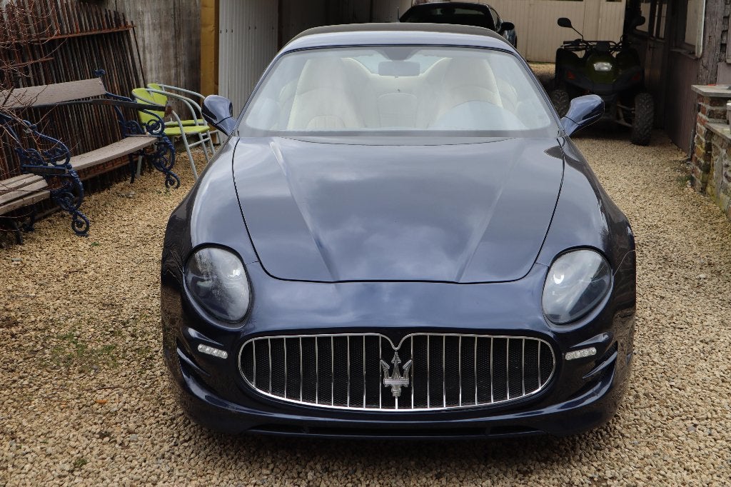 Maserati 4200 GT cambiocorsa - kit granturismo, Auto's, Maserati, Automaat, Achterwielaandrijving, Blauw, Leder