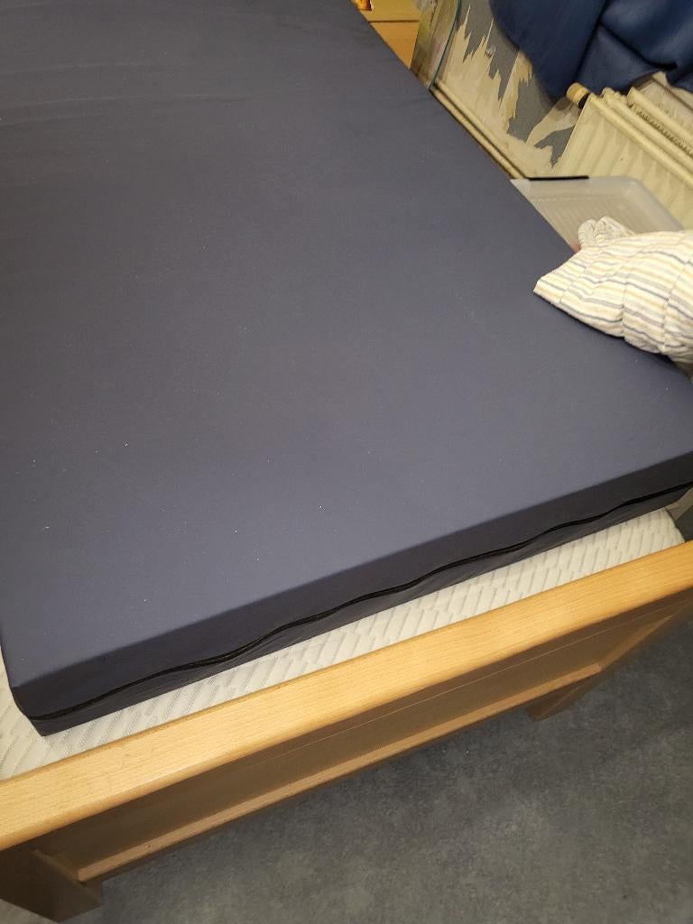 Lit complet une personne / matelas anti escarre, Ophalen, 90 cm, Eenpersoons, Beige