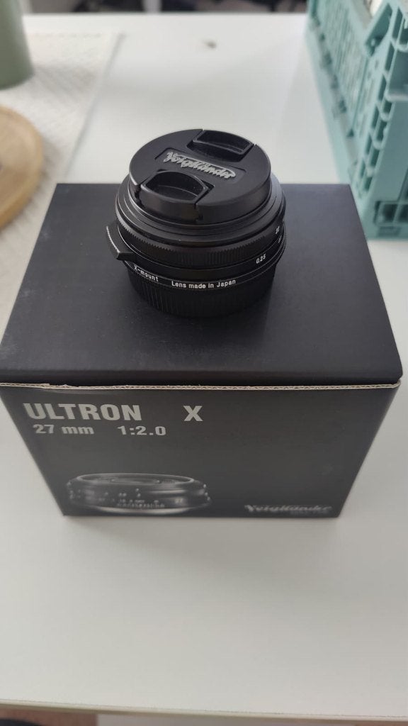 Voigtlander Ultron 27mm f/2.0 Fujifilm X-mount (Zwart), Neuf, Lentille standard, Voigtlander, Stabilisation d'image