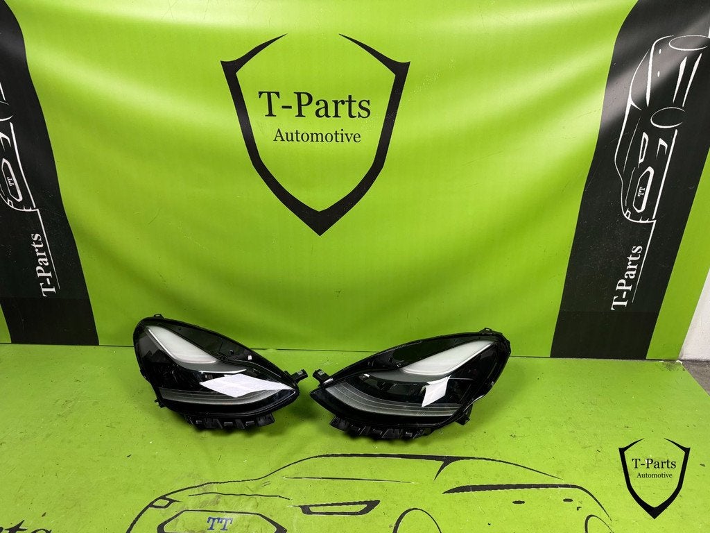 ensemble de phares Tesla Model 3 liens droits matrix 1514952, Fabrikant BV, Neuf, Info@fabrikant.eu, Fabrikantstraat 1
1000 AA  Amsterdam