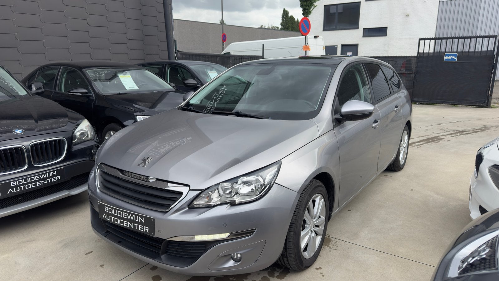 Peugeot 308 TOPSTAAT, nieuw distributie, bwj 2014, Garantie, Auto's, Voorwielaandrijving, Stof, Zwart, Parkeersensor
