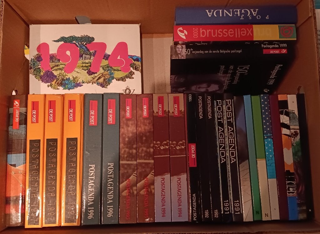 België lot postagenda's, Ophalen