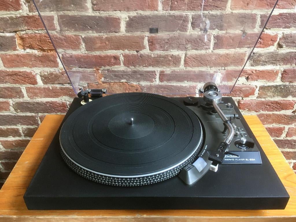 Platine Vinyle TECHNICS SL-23A, Tourne-disque, Comme neuf, Enlèvement, Automatique