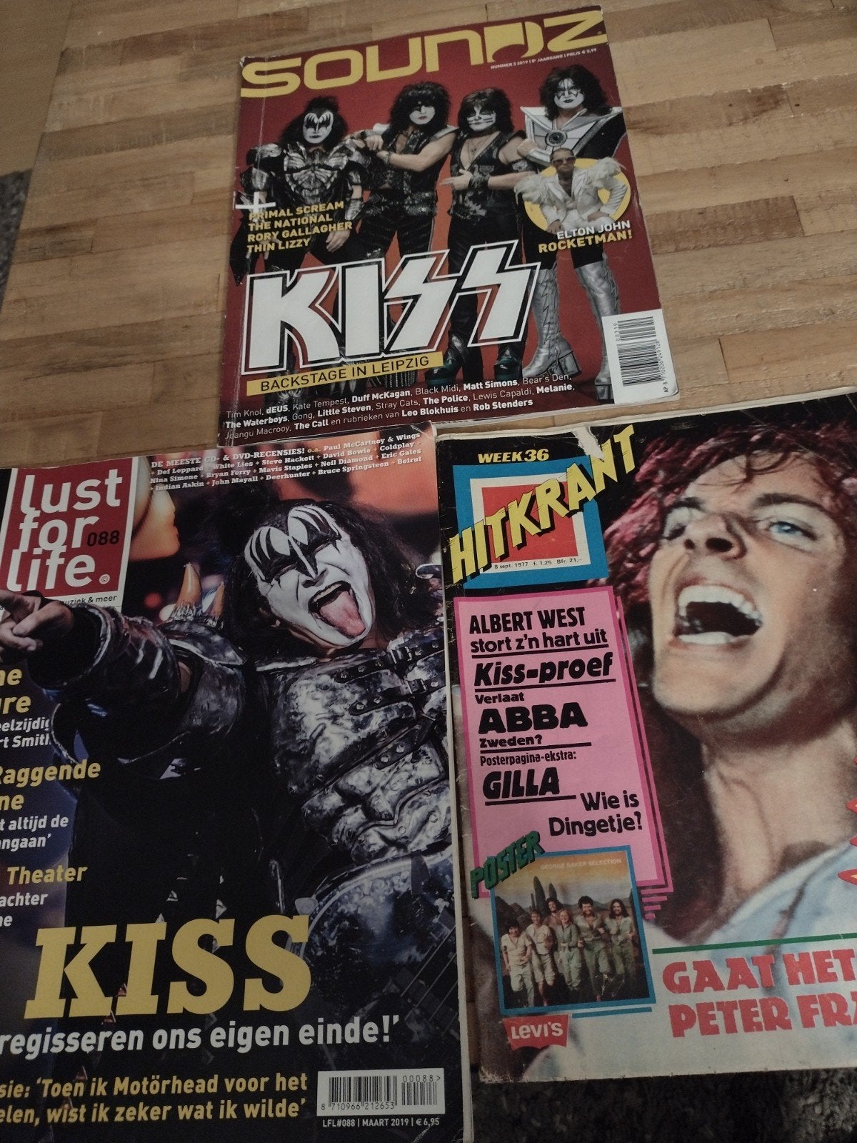 Lot: 3 Muziekmagazines KISS + RORY GALLAGHER-THE CURE-ABBA, Verzamelen, Ophalen of Verzenden, 1960 tot 1980, Tijdschrift