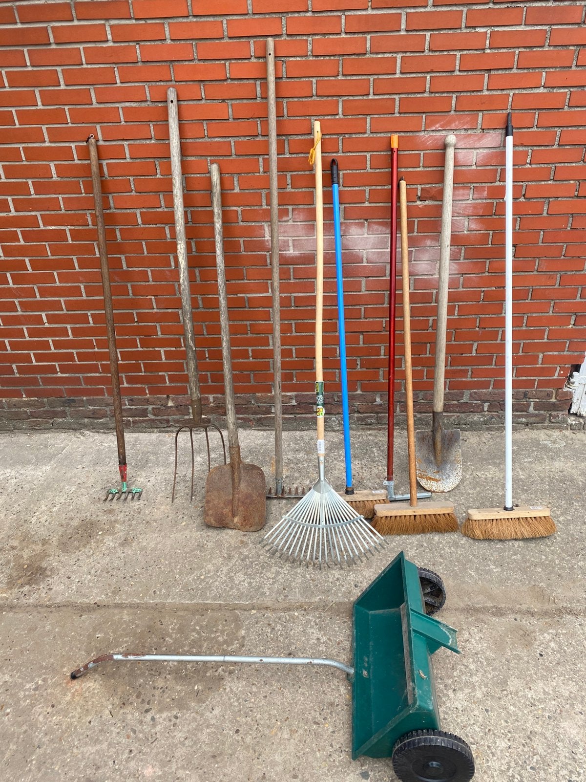Handgereedschap - tuingereedscchap - tuin - gereedschap, Tuin en Terras, Ophalen, Zo goed als nieuw