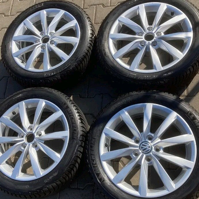 VW T-ROC 215 55 17, Autos : Pièces & Accessoires, Pneus & Jantes, Enlèvement