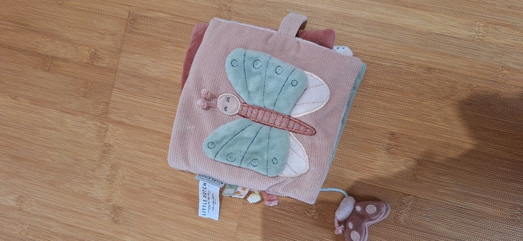 Livre d'éveil en tissu Little Dutch, Enfants & Bébés, Enlèvement ou Envoi, Comme neuf, Hochet
