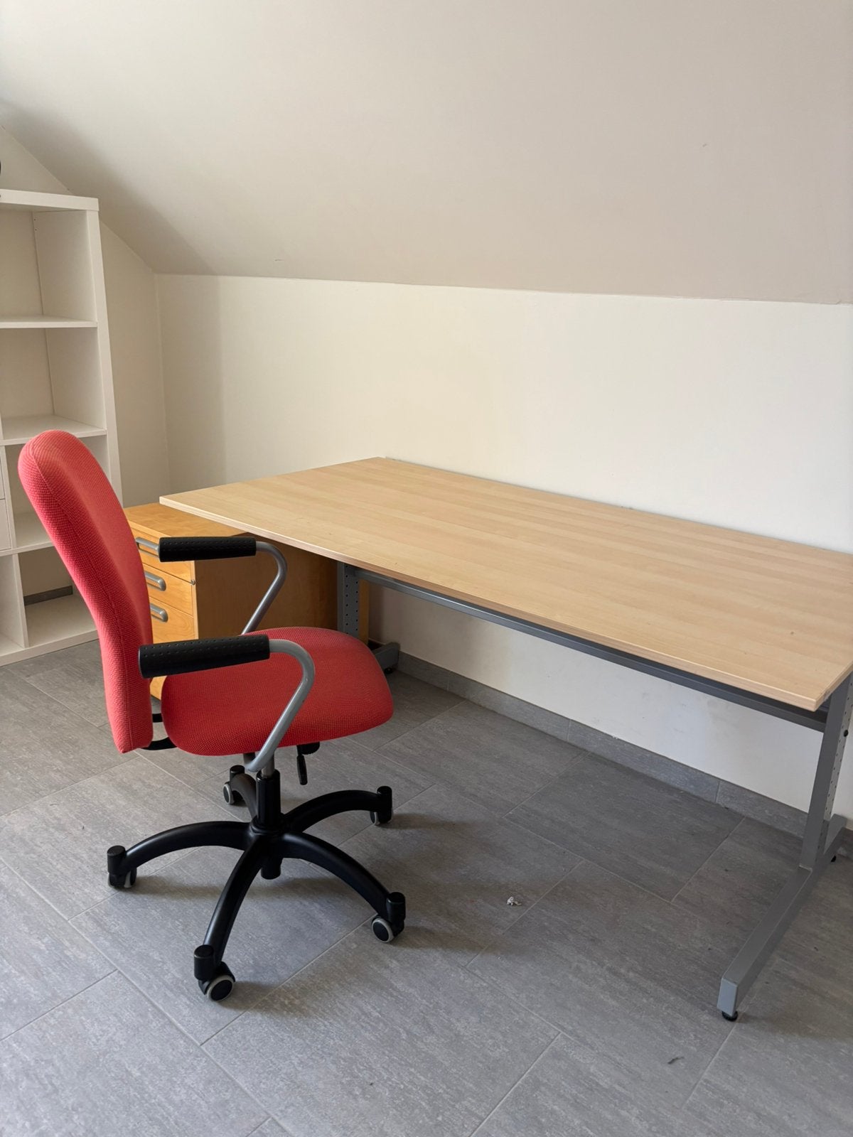 Bureau met ladeblok en bureaustoel, Huis en Inrichting, Ophalen, Zo goed als nieuw