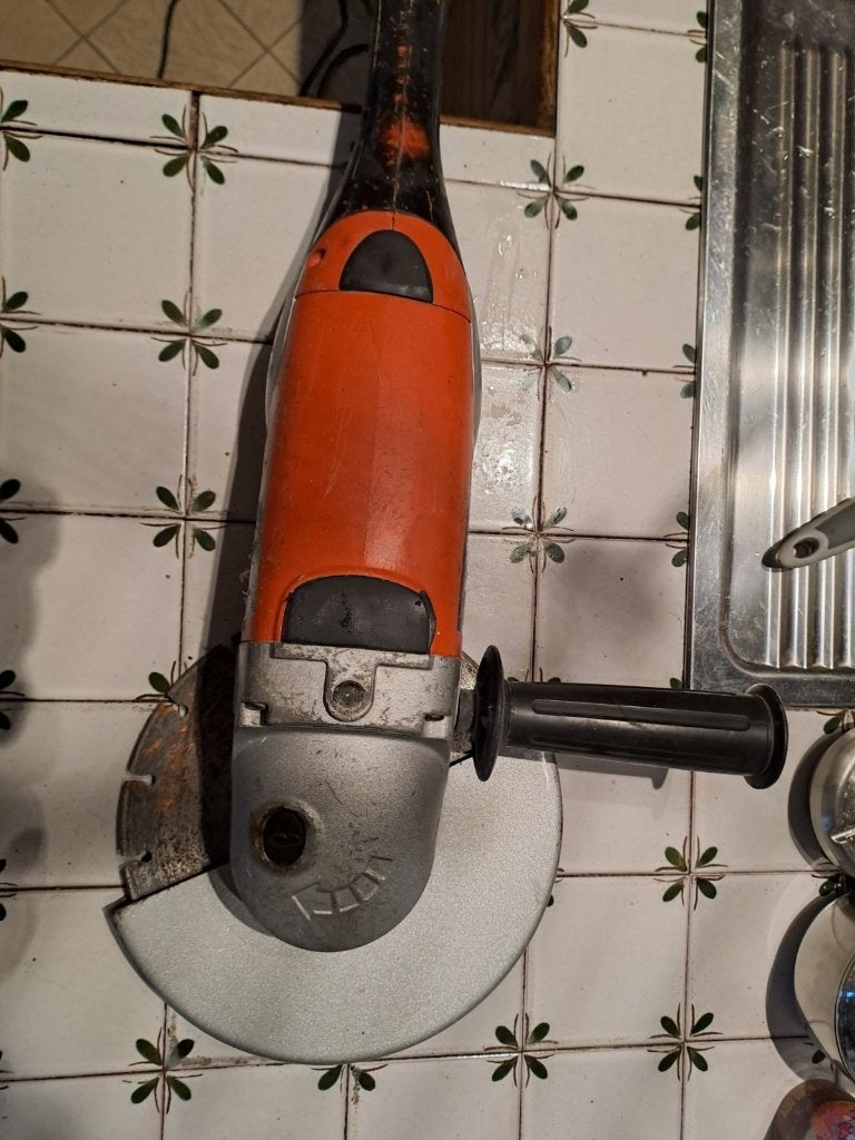 Disqueuse Black & Decker 2300 Watts, Doe-het-zelf en Bouw, Gereedschap | Slijpmachines, Ophalen, Gebruikt, 1000 watt of meer, Overige typen