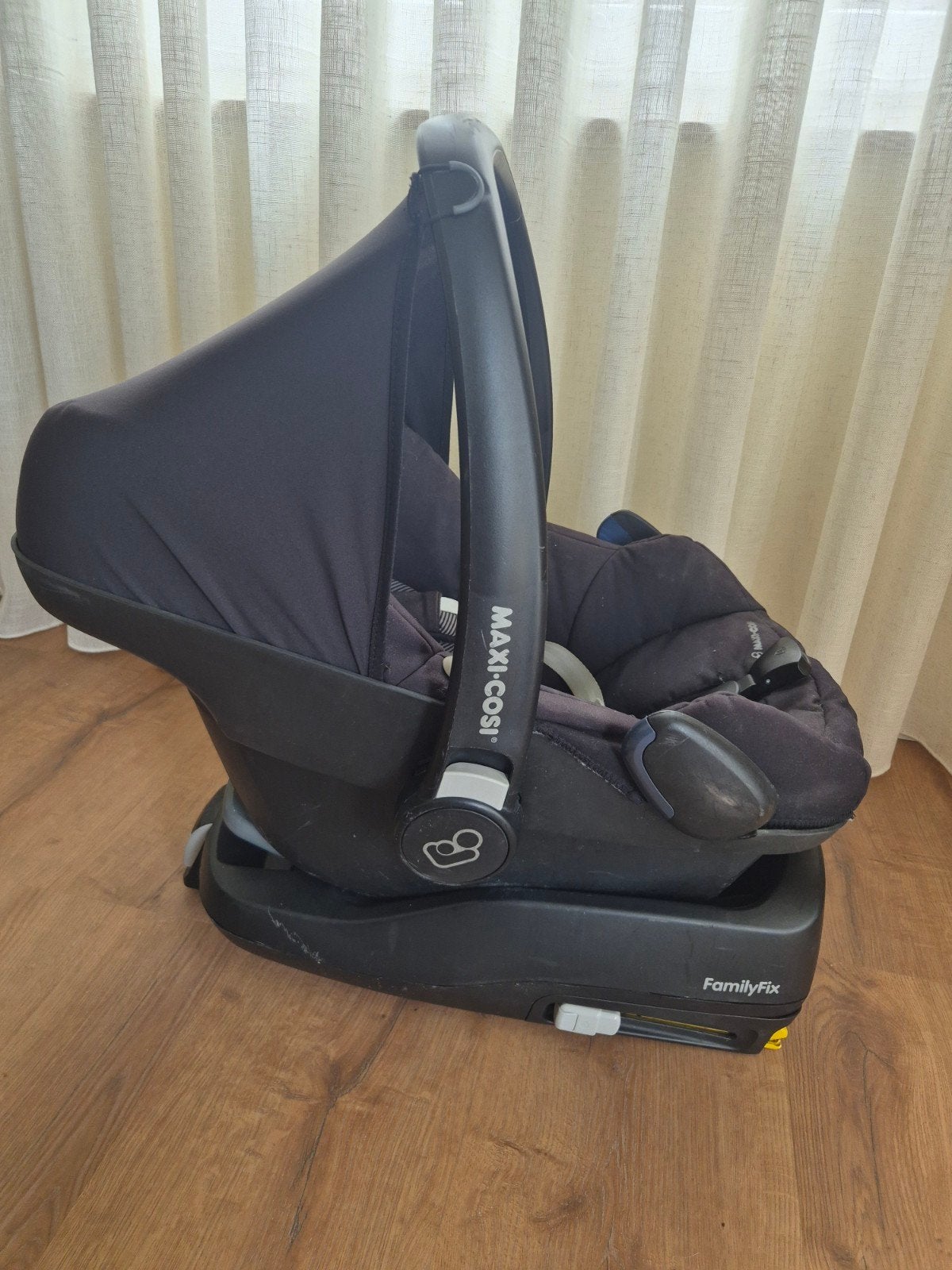 Maxi-Cosi + base ISOFIX, Maxi-Cosi, Isofix