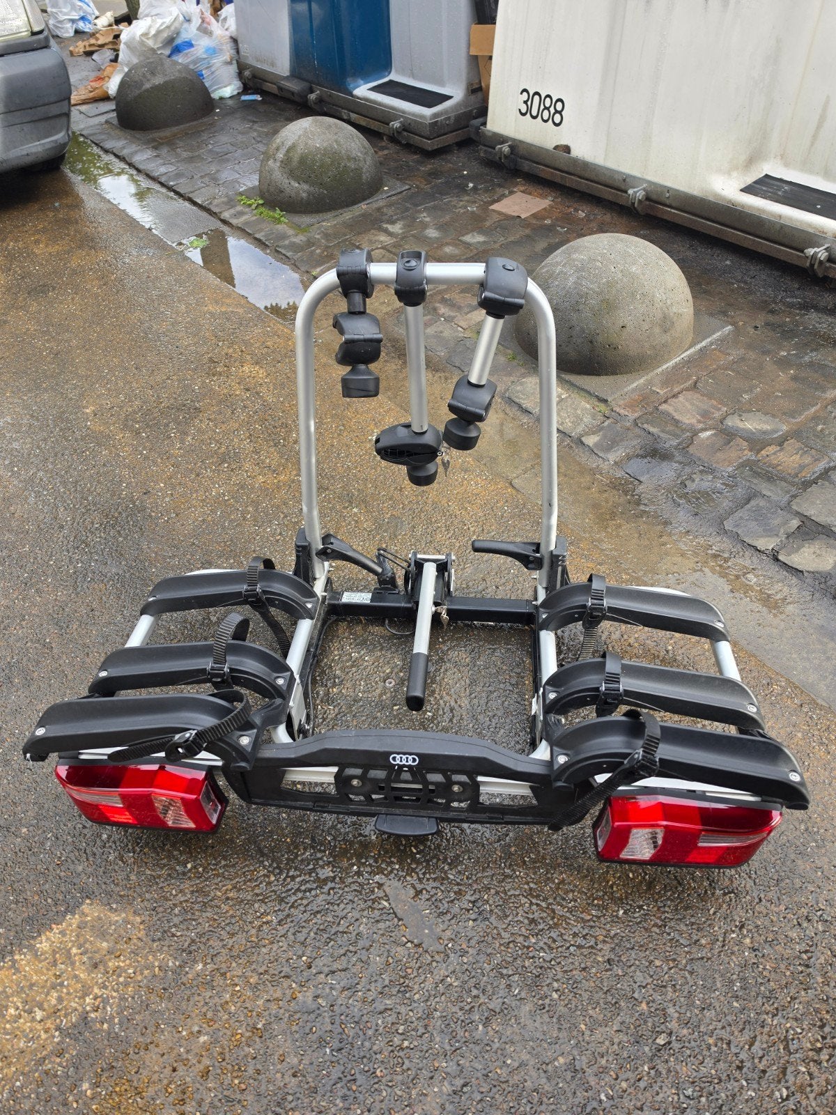 Porte vélo Audi, 3 Vélos, Autos : Divers, Porte-vélos, Support d'attelage, 3 vélos ou plus, Comme neuf, Enlèvement