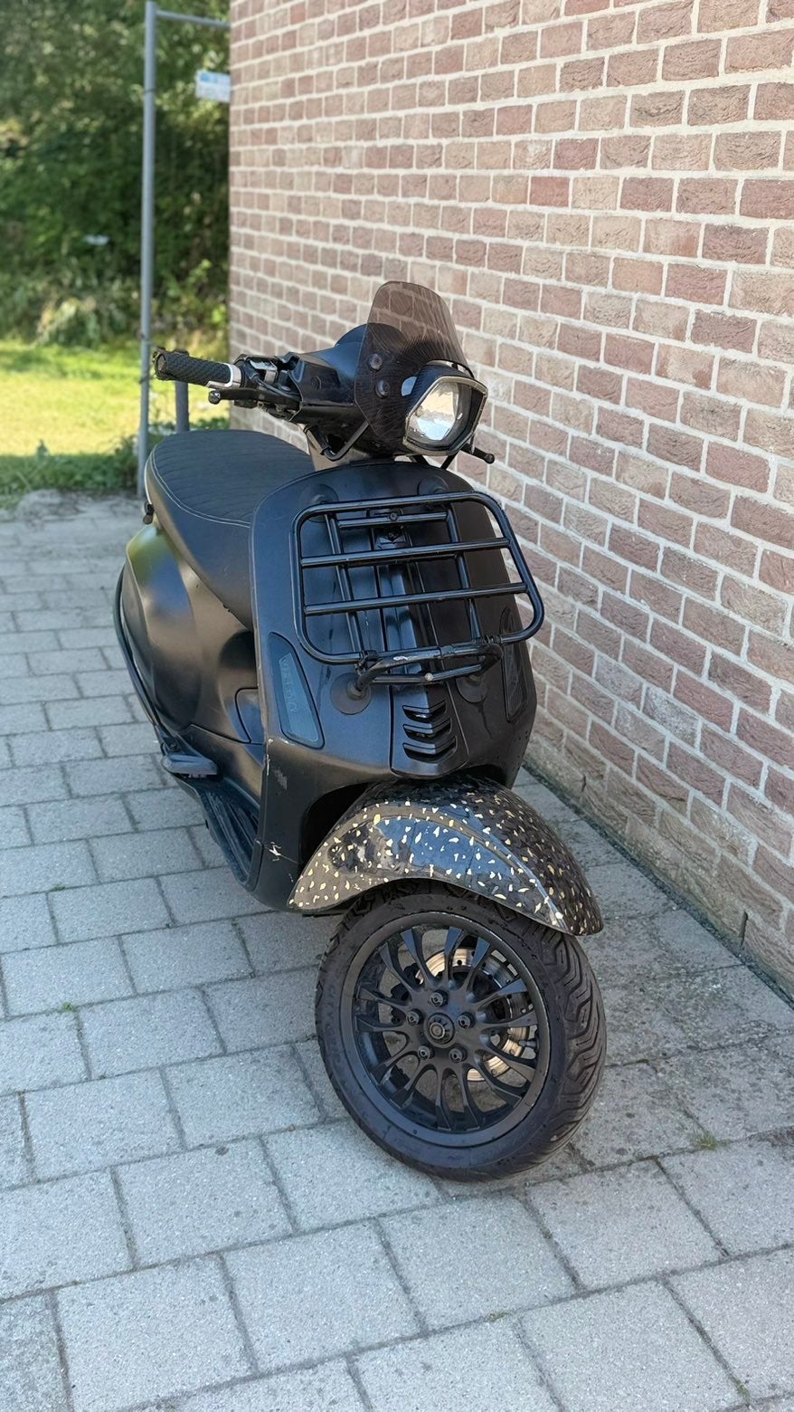 Vespa sprint 2017 met papieren A klasse start niet, Vespa S, Comme neuf, Enlèvement, Classe A (25 km/h)