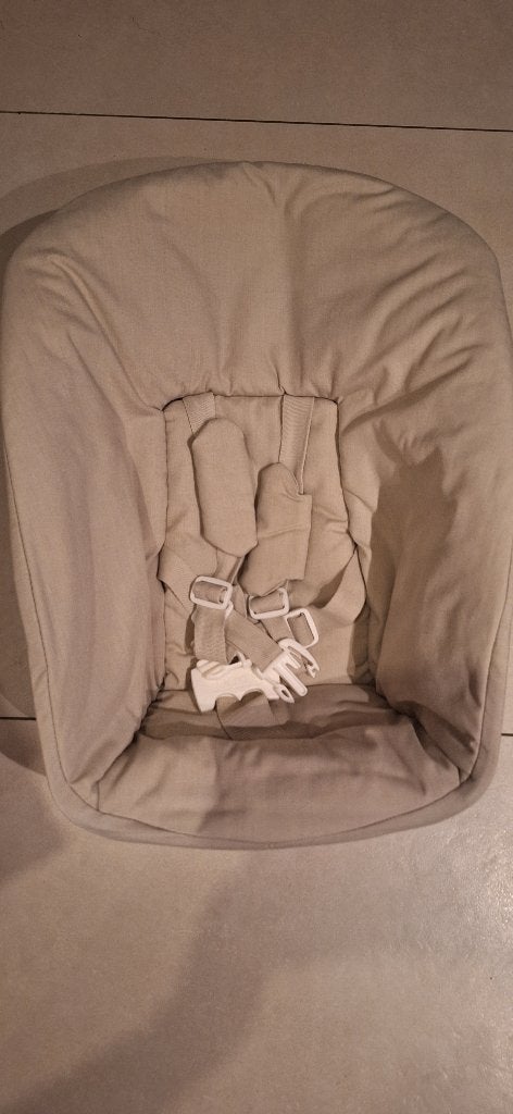 tripp trapp newborn set couleur blanc vanille, Enfants & Bébés, Enlèvement, Comme neuf, Autres types, Ceinture(s)