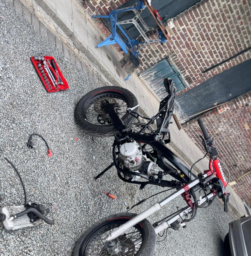 Yamaha dt50 projectje, Fietsen en Brommers, Ophalen, Gebruikt, Yamaha