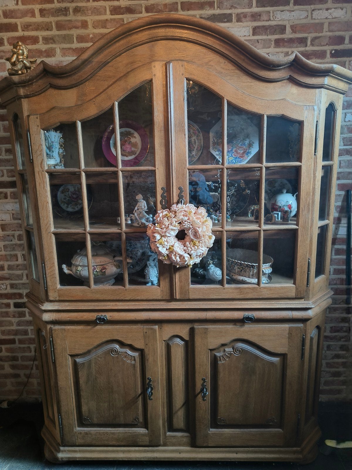 Klassieke, massieve vitrinekast, Huis en Inrichting, Kasten | Vitrinekasten, Ophalen