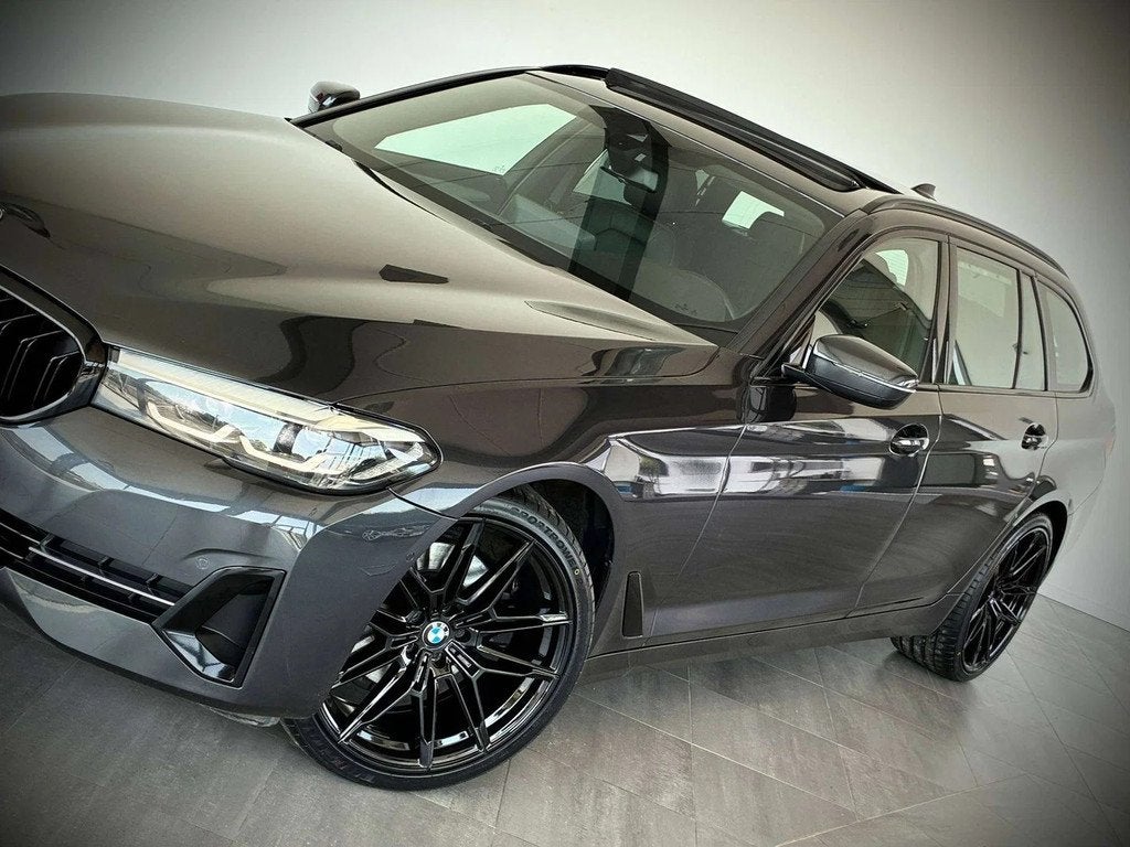 BMW 5 Serie 520 iA Touring SPORT-1ERPRO-COCKPIT-T.O-GPS-CAME, Autos, BMW, Cuir, Argent ou Gris, Euro 6, Entreprise