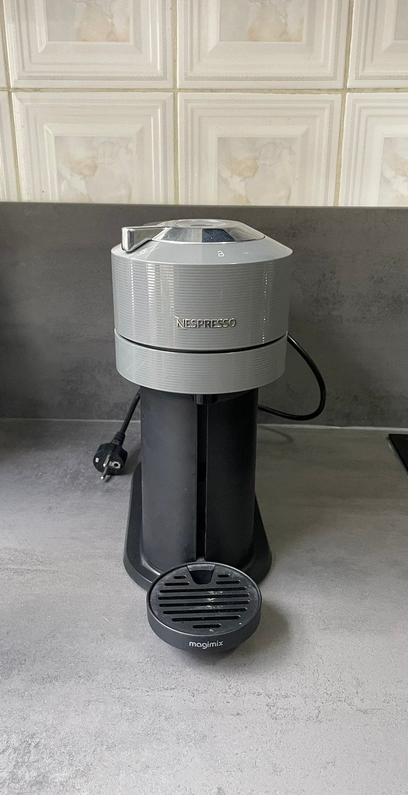 Nespresso Vertuo (machine à café / coffiemachine), Electroménager, Enlèvement