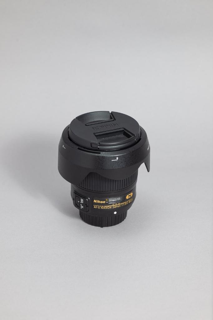Nikon AF-S NIKKOR 24 mm f/1.8G ED verlaagde prijs, Ophalen, Zo goed als nieuw, Groothoeklens
