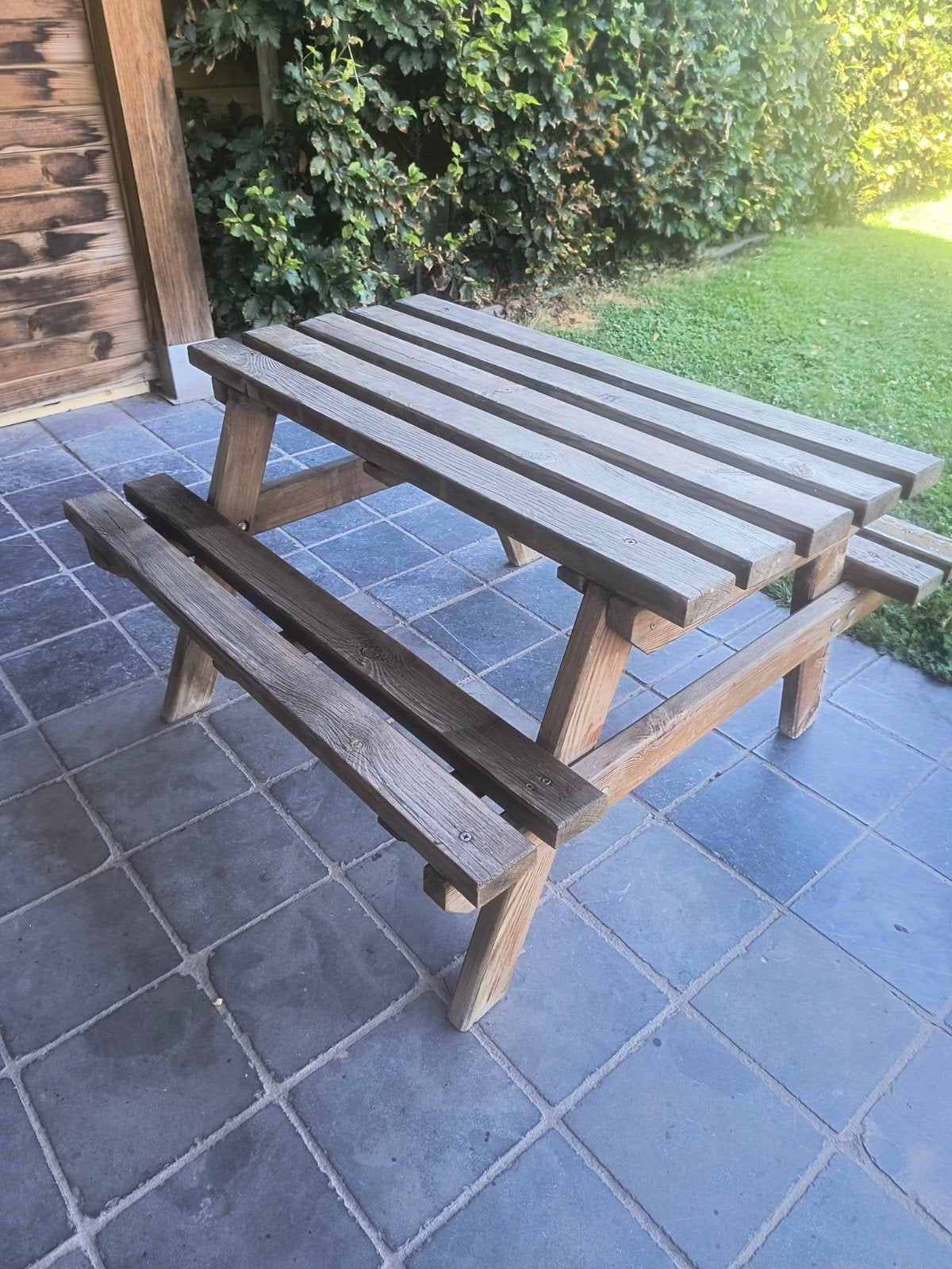 Houten picknicktafel, Ophalen