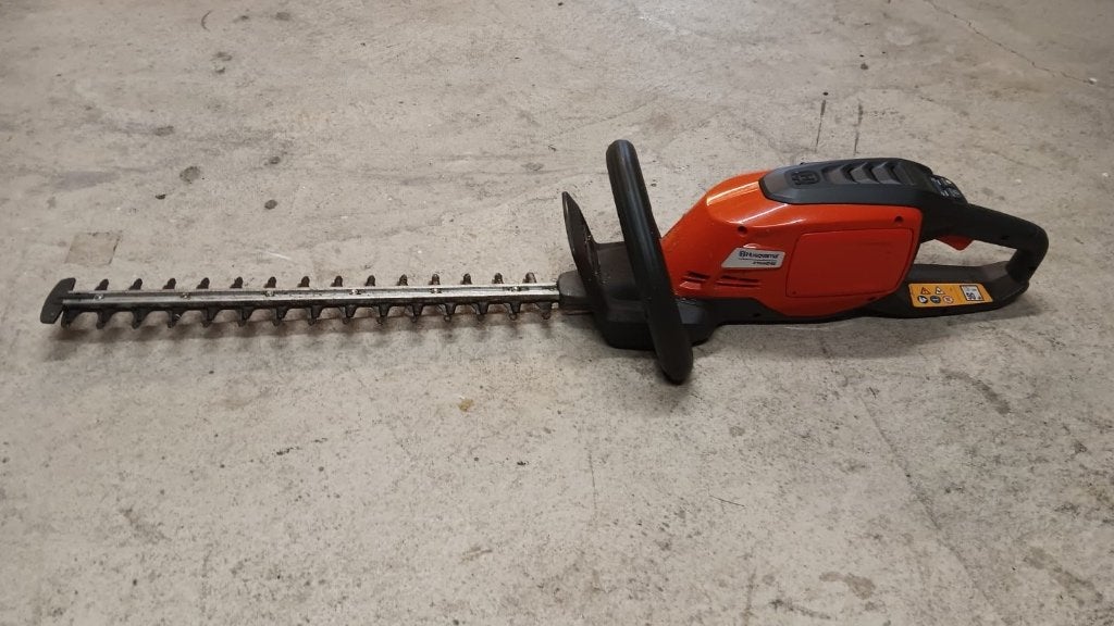 Taille haie électrique, Jardin & Terrasse, Enlèvement, Comme neuf, Batterie, HUSQVARNA