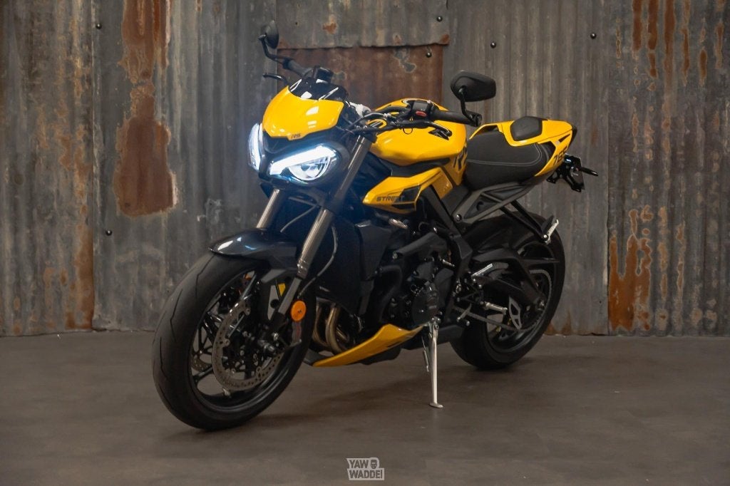 Triumph Street Triple RS: Cosmic Yellow, Occasion, Motorrijbewijs A, Bedrijf, 3 cilinders