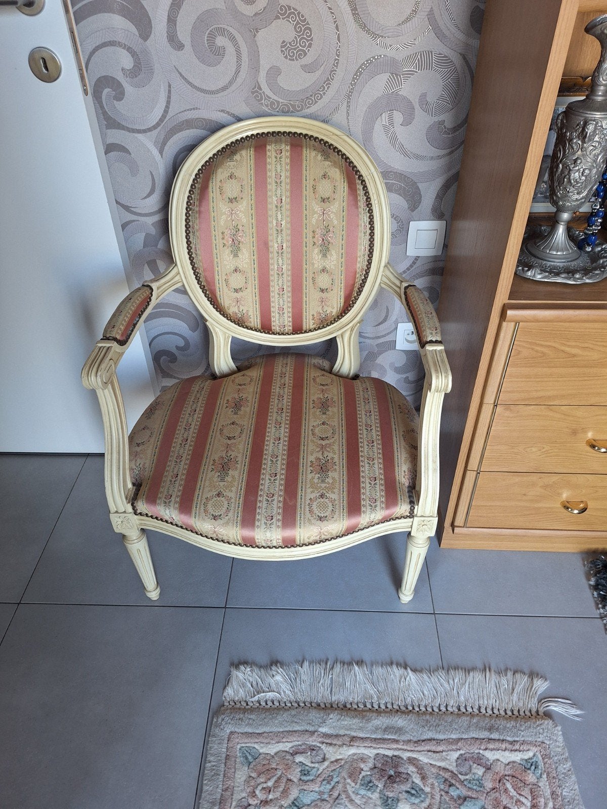2 chaises décoratives, Enlèvement