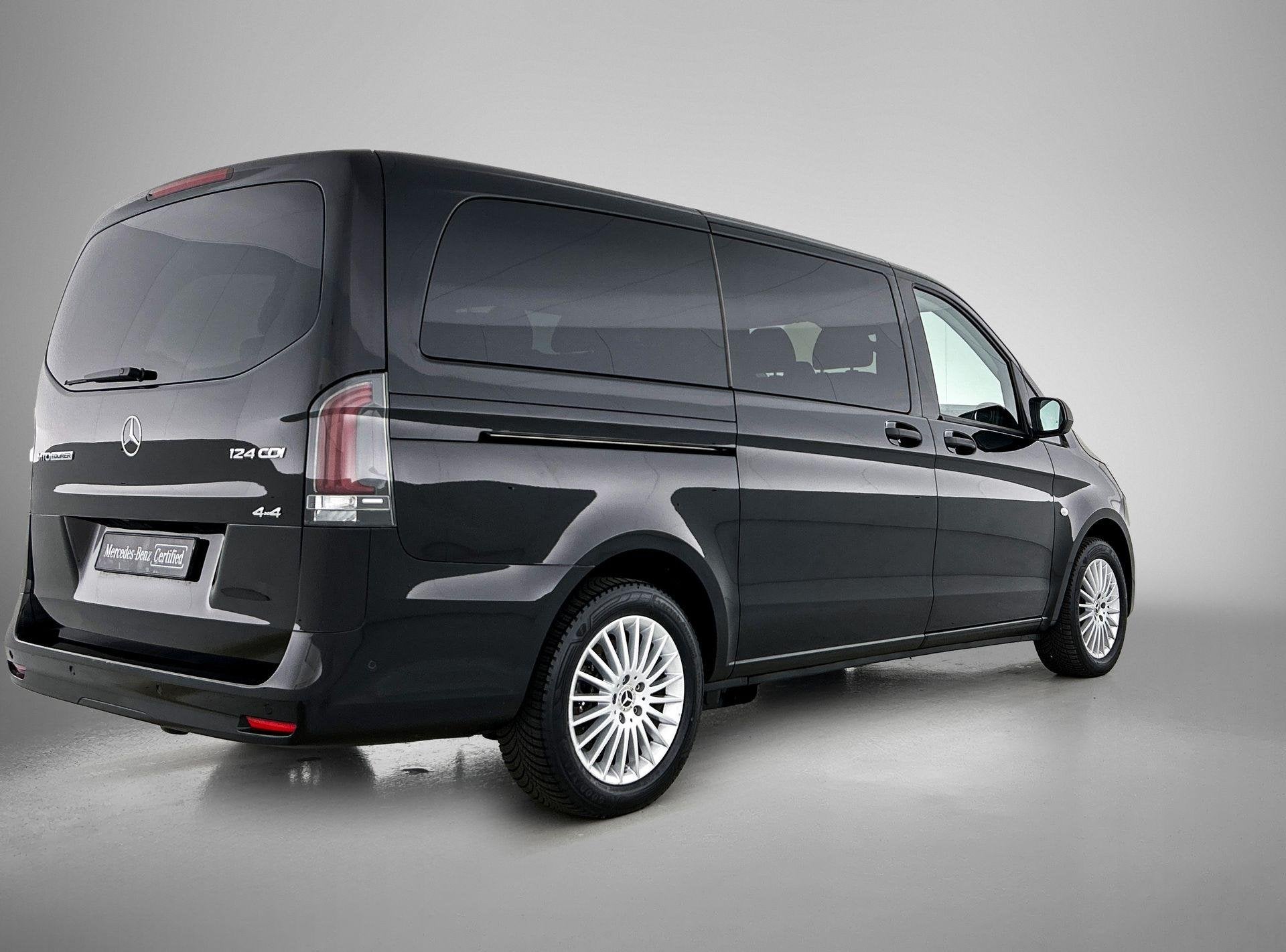 Mercedes-Benz Vito 124 4MATIC L2 9G-TRONIC Tourer | Distroni, Entreprise, 2000 kg, Noir, 5 portes