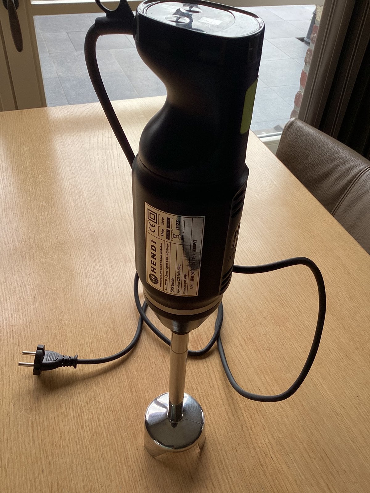Mixer hendi om te pureren, Ophalen