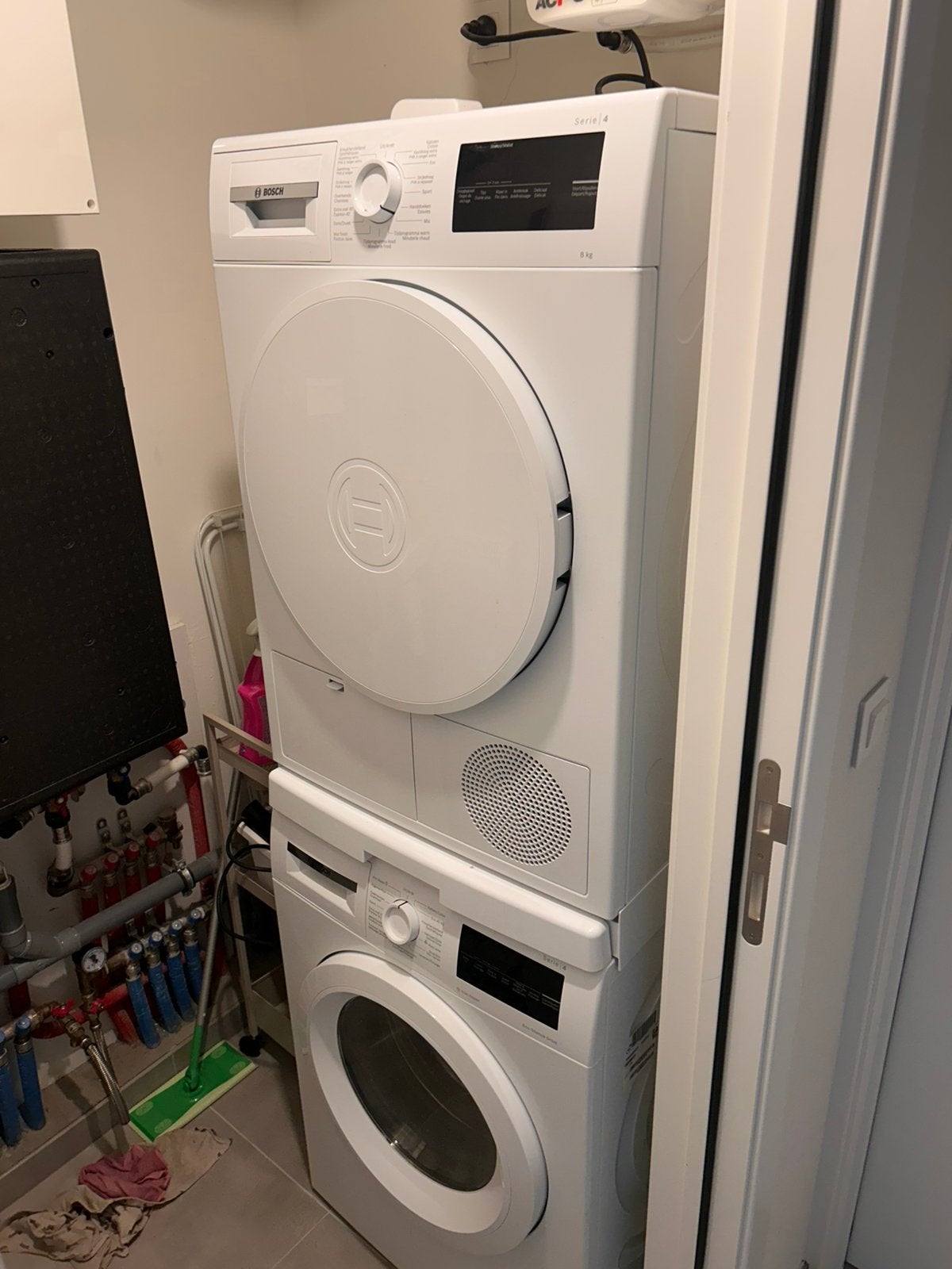 Bosch Serie 4 wasmachine + droogkast – 8 kg – 1 jaar, 6 tot 8 kg, Ophalen, Zo goed als nieuw