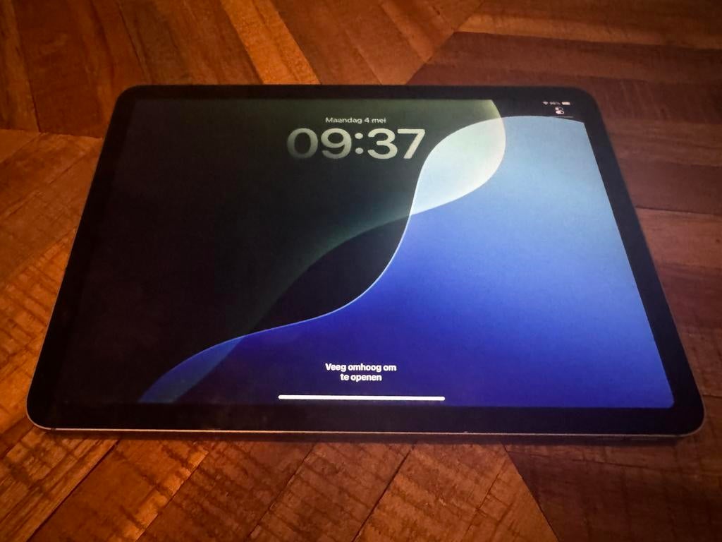 Apple Ipad Air 11” M2 2024 128GB WIFI + CELLULAR, Ophalen, Zo goed als nieuw, Apple iPad