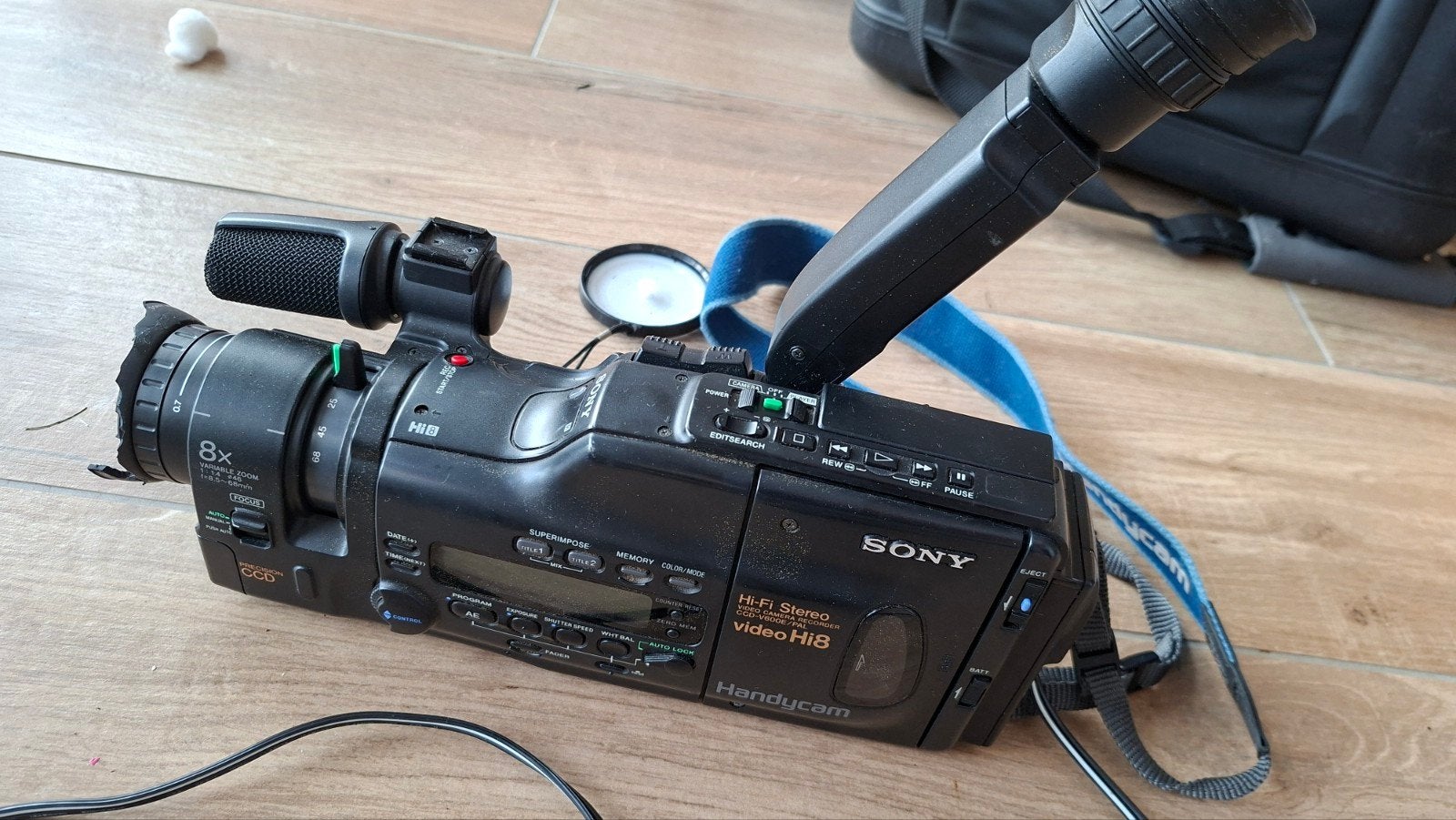 Sony Video Hi8 Handycam CCD-V600E + originele lader & accu, Ophalen, Camera, Sony