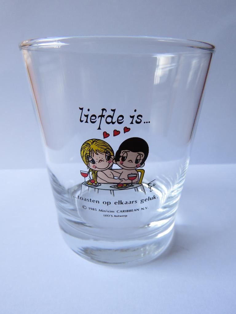 verre liefde is ... toasten op elkaars geluk de Kim de 1985, Ophalen of Verzenden, Zo goed als nieuw, Frisdrankglas