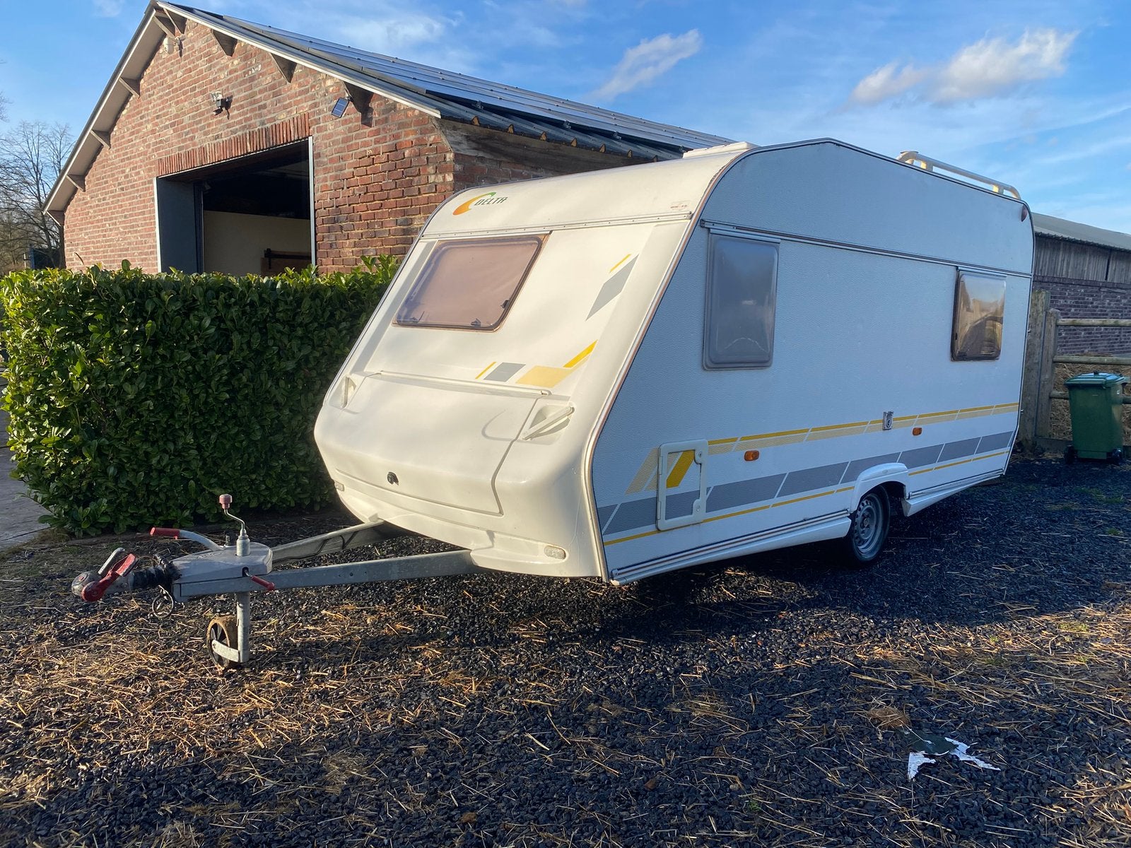 Hele leuke fijne caravan delta 4500 euroliner te koop!, Ophalen, Gebruikt, Tot en met 4