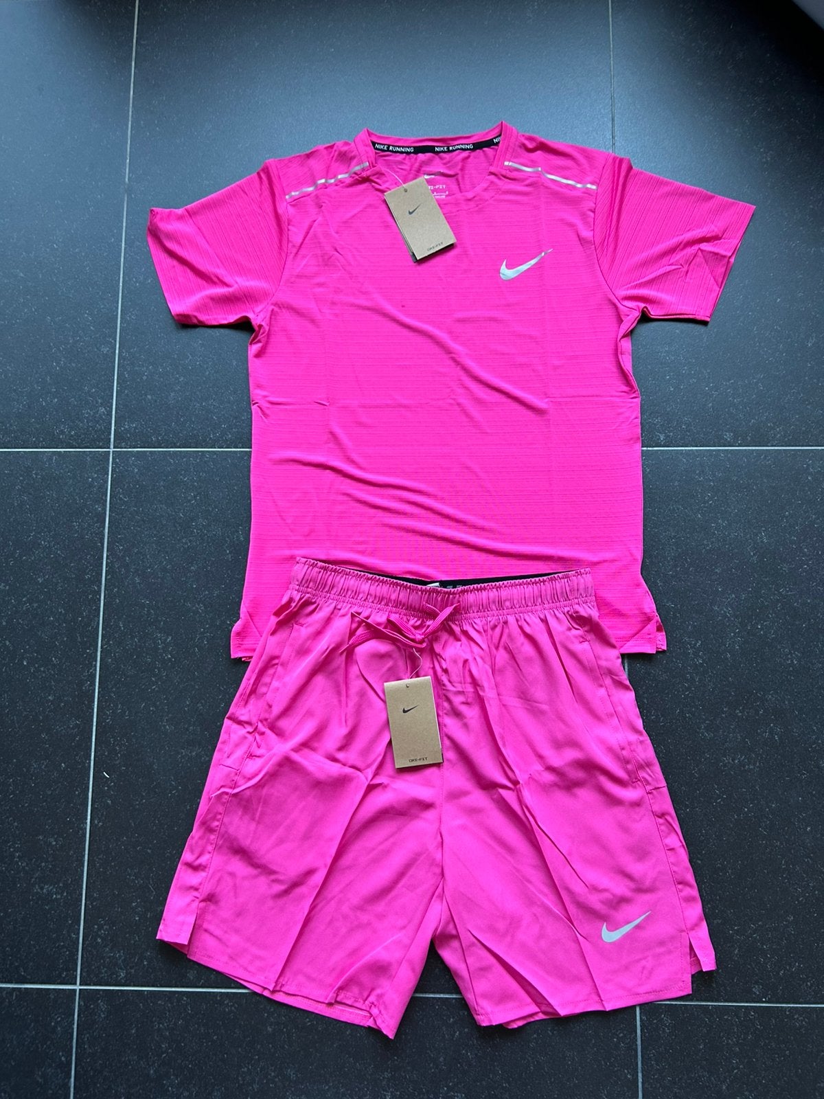 Nike Miller/Nike Dri-Fit Running, Vêtements | Hommes, Vêtements de sport, Neuf, Rose, Général, Taille 52/54 (L)